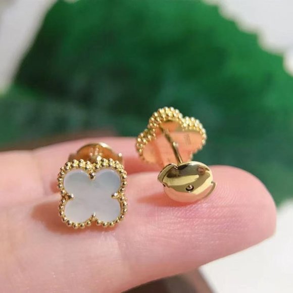 Van Cleef & Arpels 18K gold four-leaf clover earrings - Picture 3 of 6